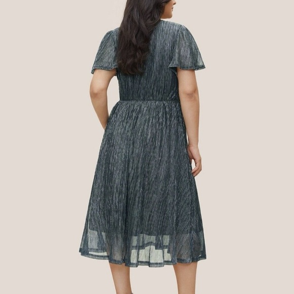 Bloomchic Plus Size Glitter Mesh Surplice Neck Ruffle Sleeve Pocket Midi Dress - Picture 2 of 6